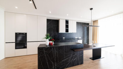 7 Stunning Ways Covered Cabinets Elevate Your Kitchen Design