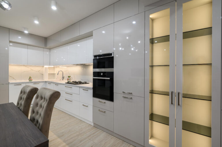 The Best Kitchen Cabinets — And Other Secrets of Functional Beauty