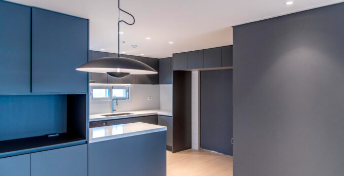 Kitchen Cabinets to Ceiling No Crown