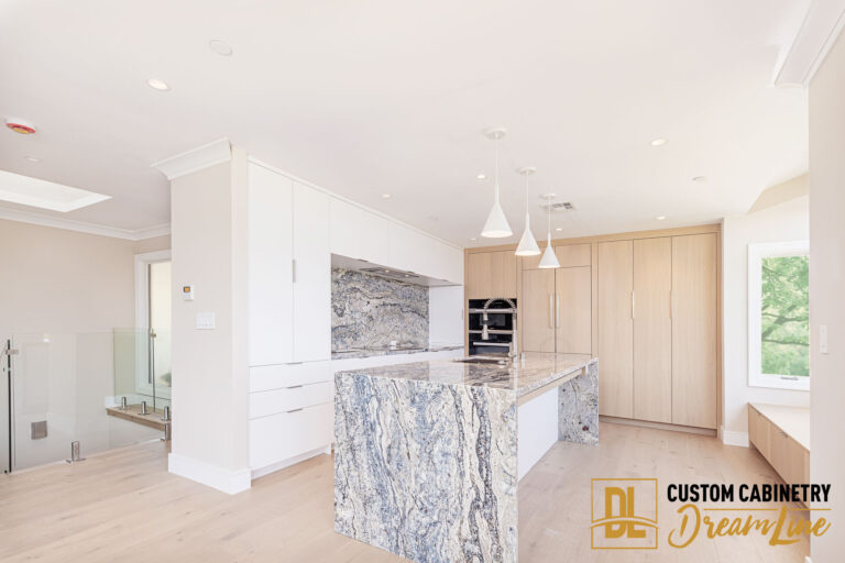 Kitchen Cabinets: Best Choices for a Clean, Functional Space
