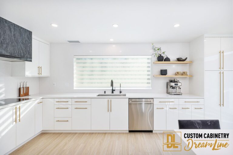 High-Gloss White Kitchen in Antelope