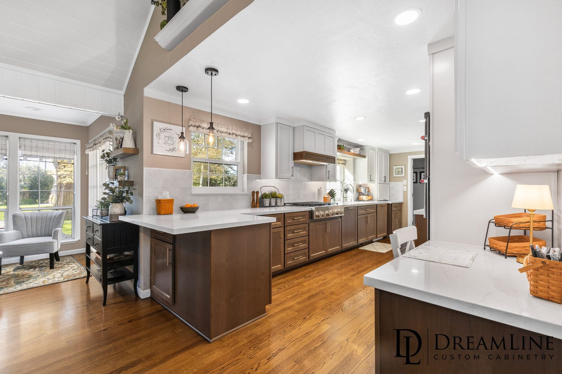 Two-Tone Kitchen in Sacramento