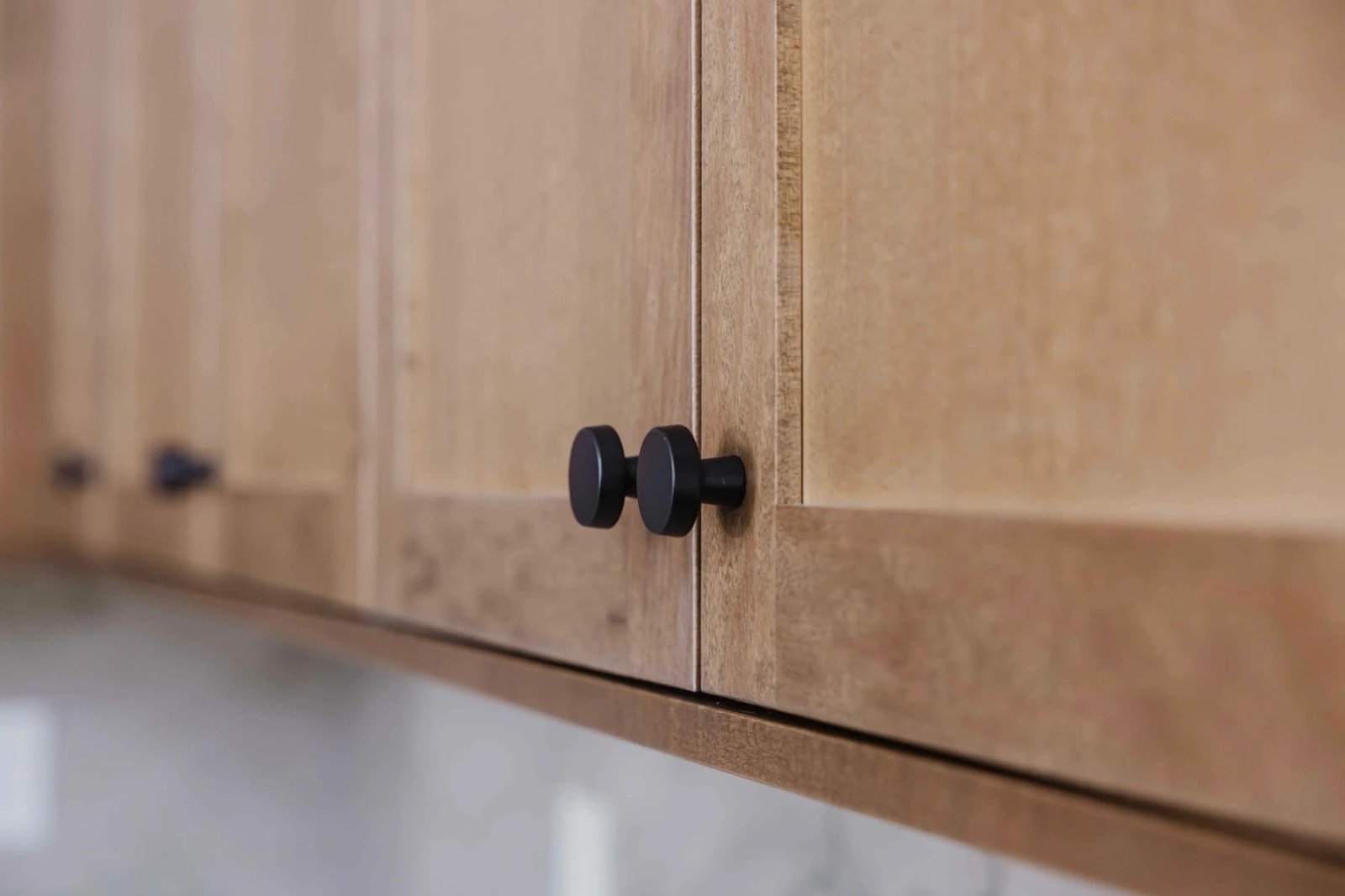 Cabinet refacing and acrylic cabinets