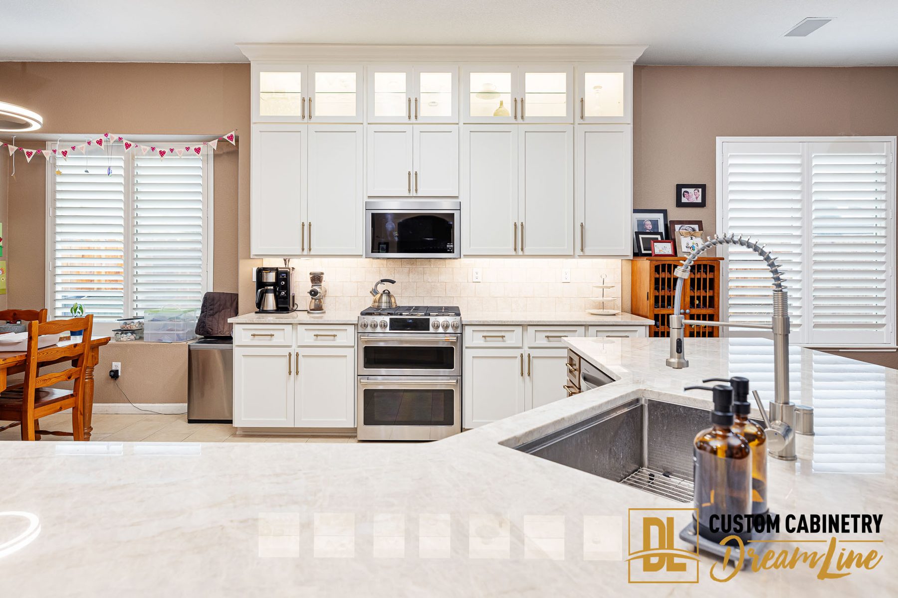 A two-tone DreamLine kitchen